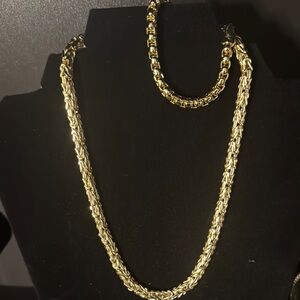 Elegant 14k plated Gold Women's Necklace Set